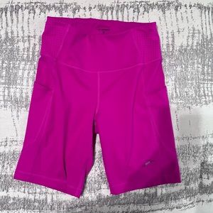 Brooks Method 8” Short Tight - Magenta